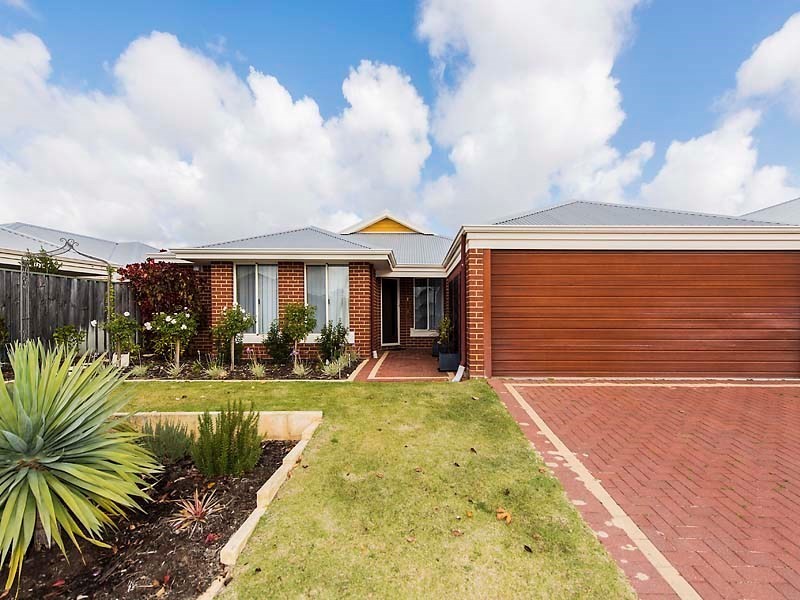 37 Bancombe Crescent, Ellenbrook WA 6069
