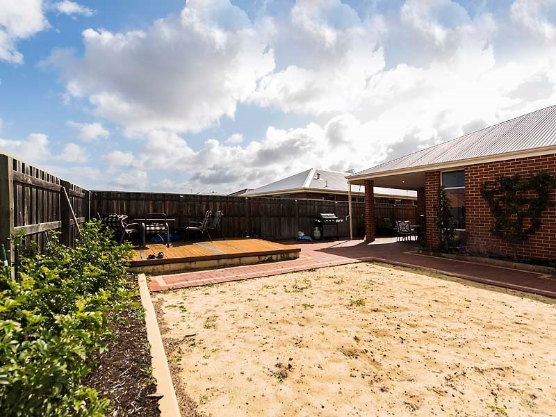 37 Bancombe Crescent, Ellenbrook WA 6069