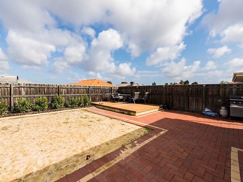 37 Bancombe Crescent, Ellenbrook WA 6069