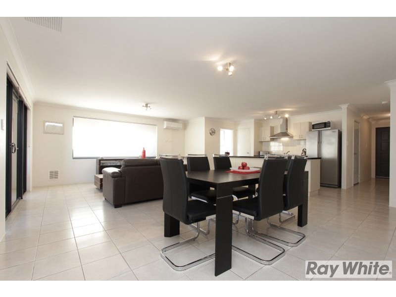 21 Cinnabar Bend, Aveley WA 6069