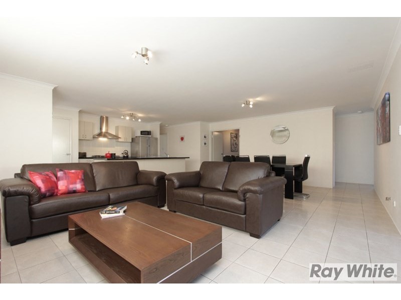 21 Cinnabar Bend, Aveley WA 6069