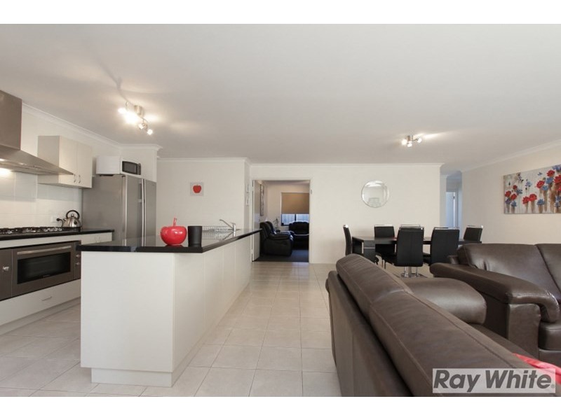 21 Cinnabar Bend, Aveley WA 6069