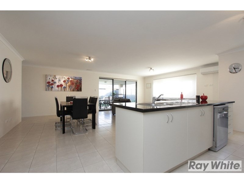 21 Cinnabar Bend, Aveley WA 6069