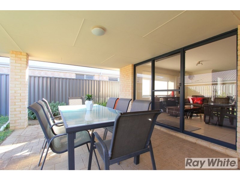 21 Cinnabar Bend, Aveley WA 6069