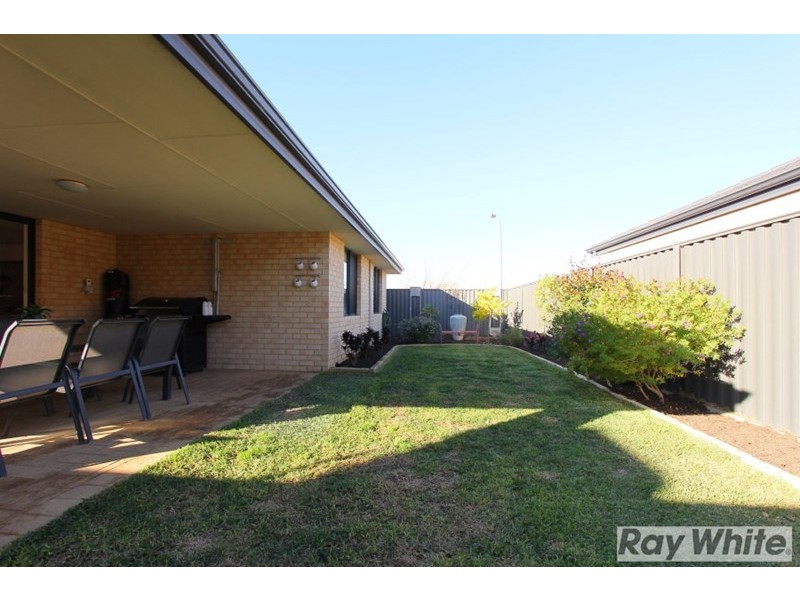 21 Cinnabar Bend, Aveley WA 6069