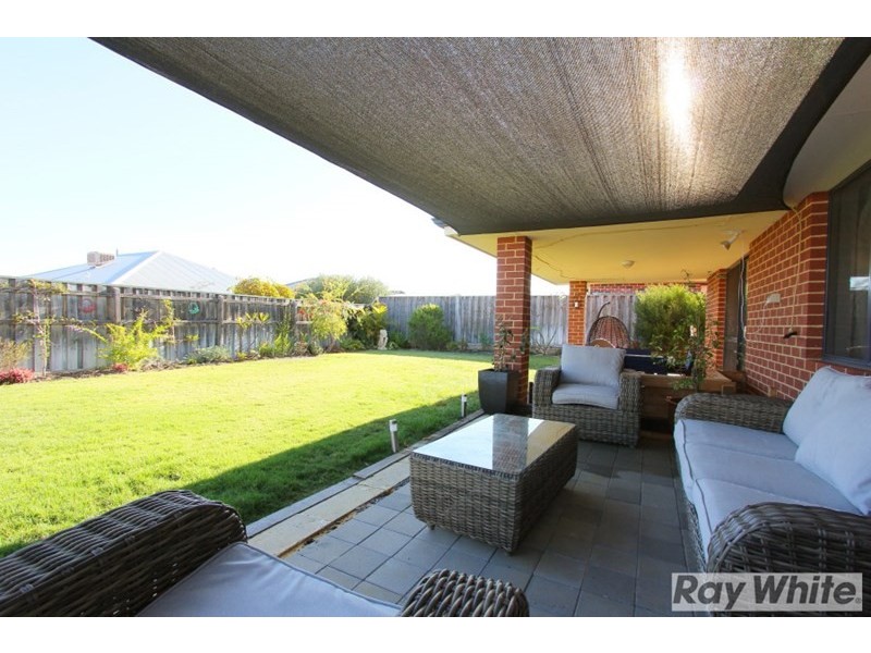 35 Thorold Avenue, Ellenbrook WA 6069