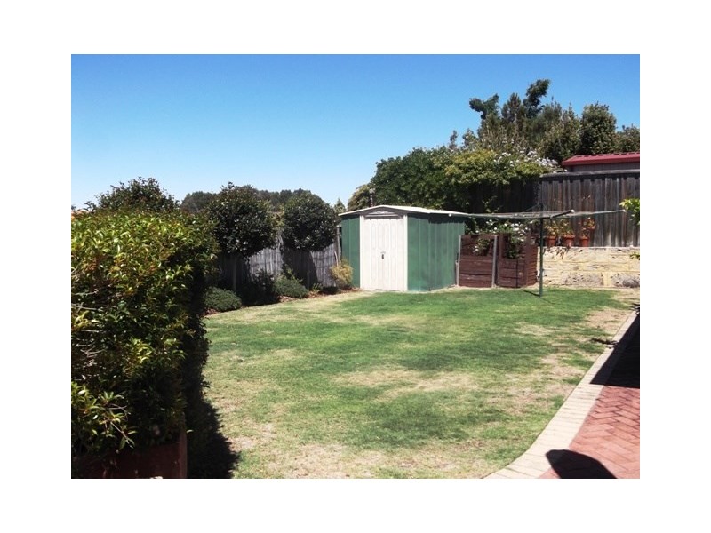 9 Thornbill Vista, Ellenbrook WA 6069