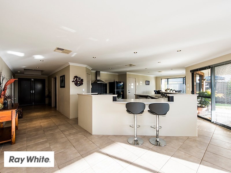 82 Amethyst Parkway, Aveley WA 6069