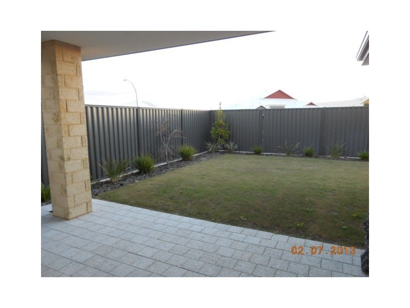 23 Monroe Cross, Aveley WA 6069