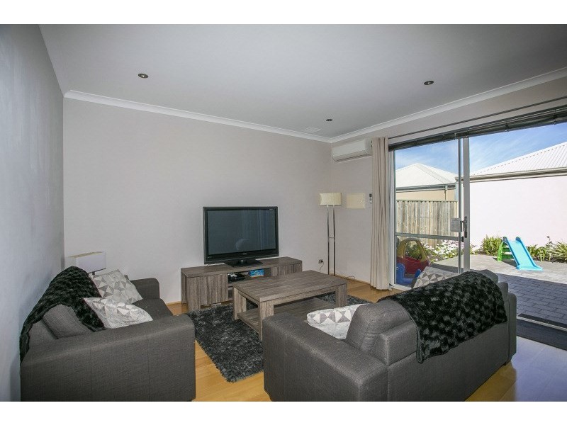 9 Powlett Link, Ellenbrook WA 6069