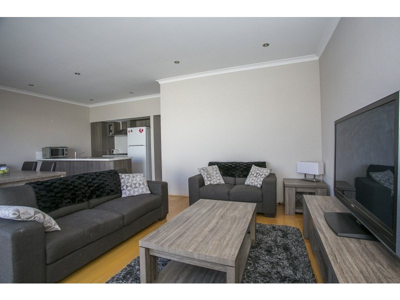 9 Powlett Link, Ellenbrook WA 6069