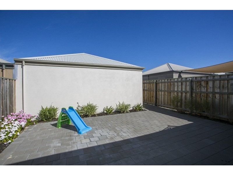 9 Powlett Link, Ellenbrook WA 6069