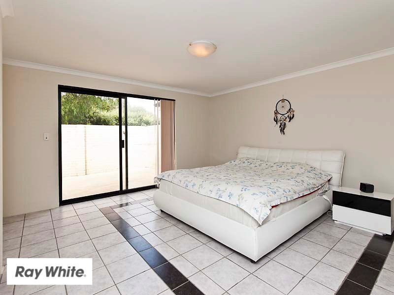 77 Chardonnay Drive, The Vines WA 6069