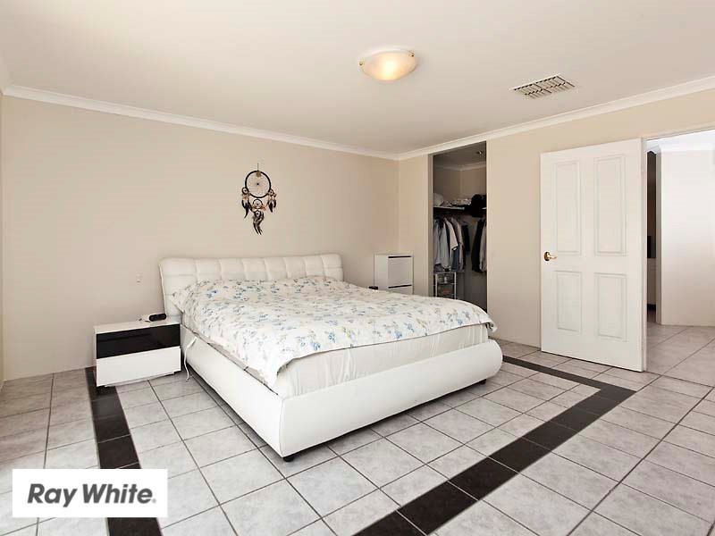 77 Chardonnay Drive, The Vines WA 6069