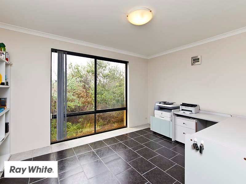 77 Chardonnay Drive, The Vines WA 6069