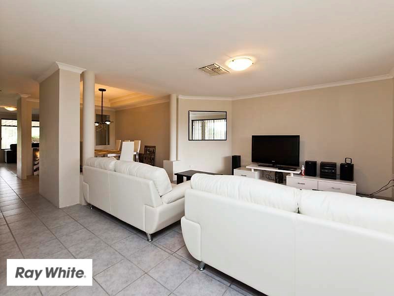 77 Chardonnay Drive, The Vines WA 6069
