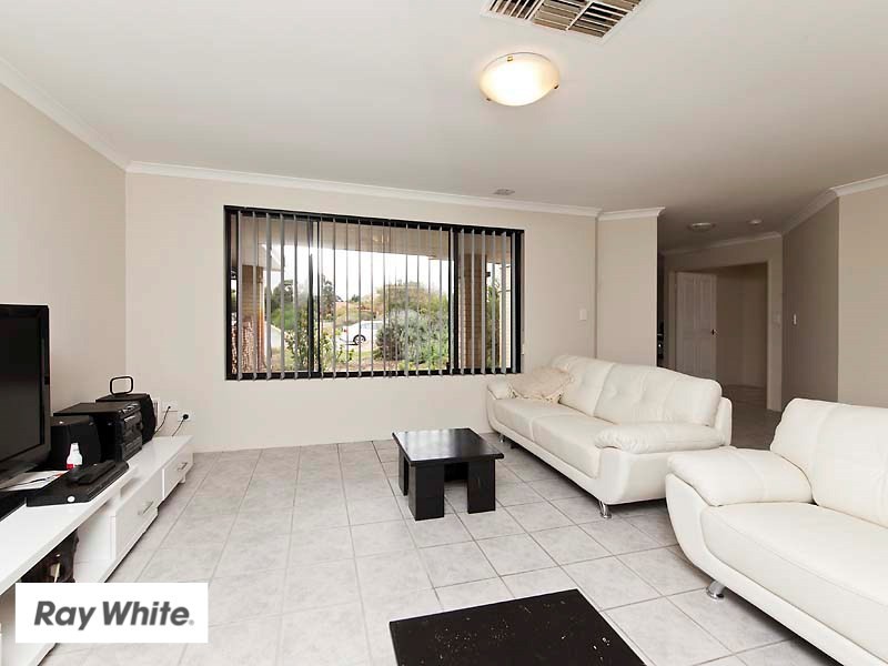 77 Chardonnay Drive, The Vines WA 6069