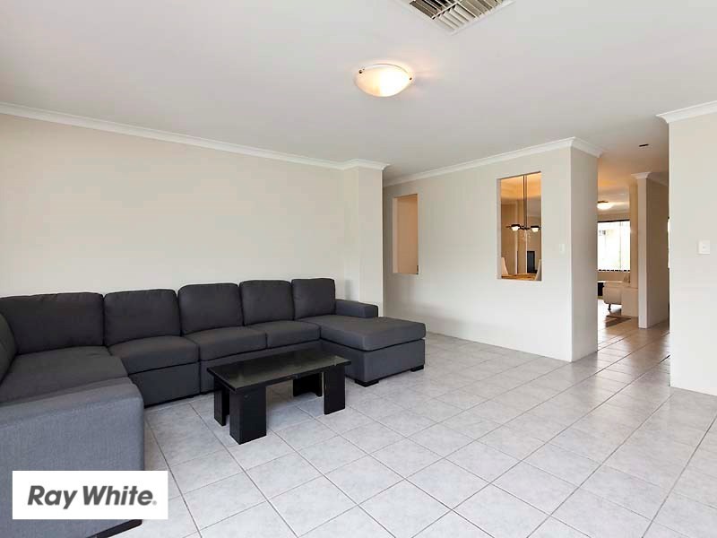 77 Chardonnay Drive, The Vines WA 6069