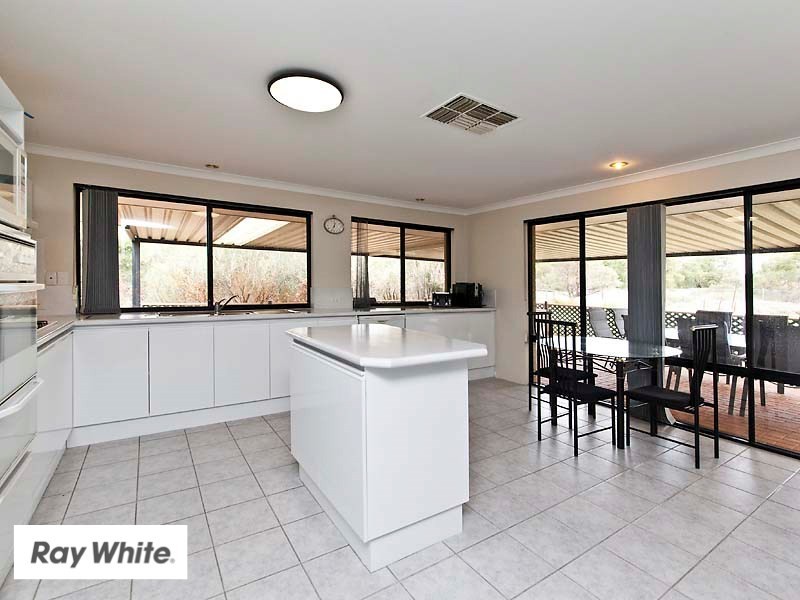 77 Chardonnay Drive, The Vines WA 6069