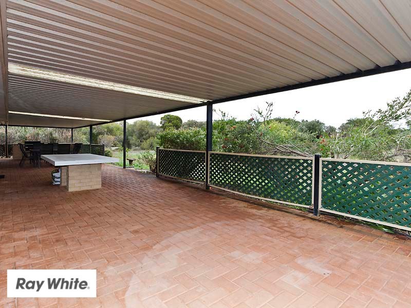 77 Chardonnay Drive, The Vines WA 6069
