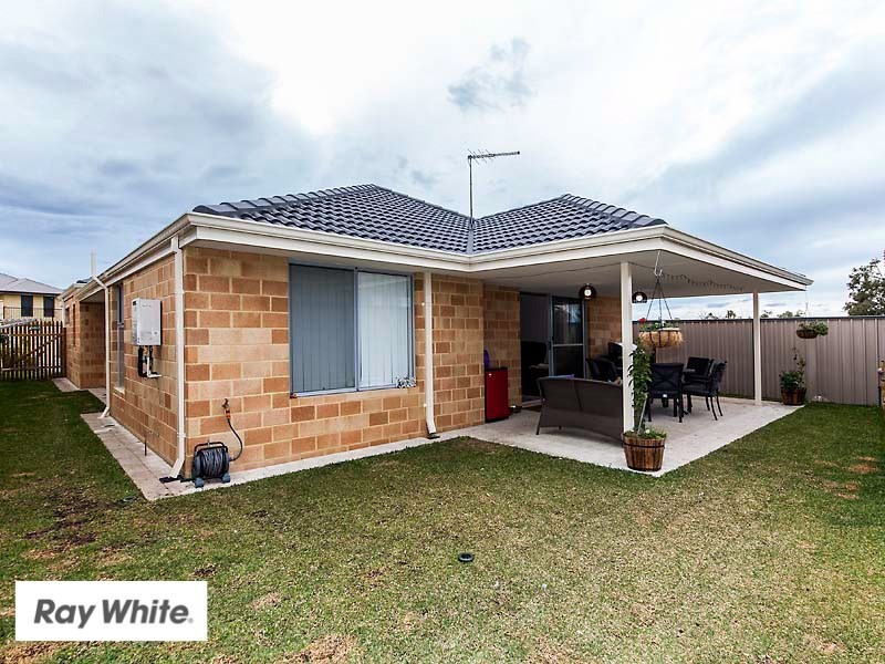 4 Bushside Drive, Aveley WA 6069