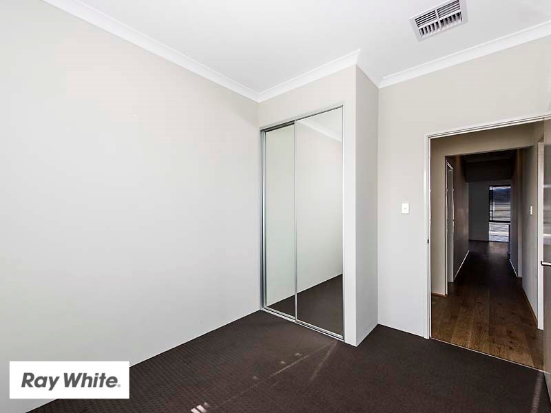 21 Interlaken Loop, Ellenbrook WA 6069