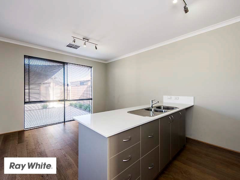 21 Interlaken Loop, Ellenbrook WA 6069