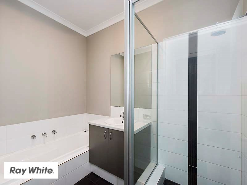 21 Interlaken Loop, Ellenbrook WA 6069