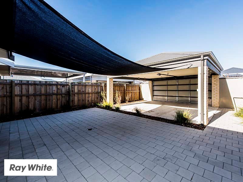 21 Interlaken Loop, Ellenbrook WA 6069