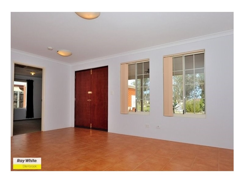 42 Halpin Circle, Ellenbrook WA 6069