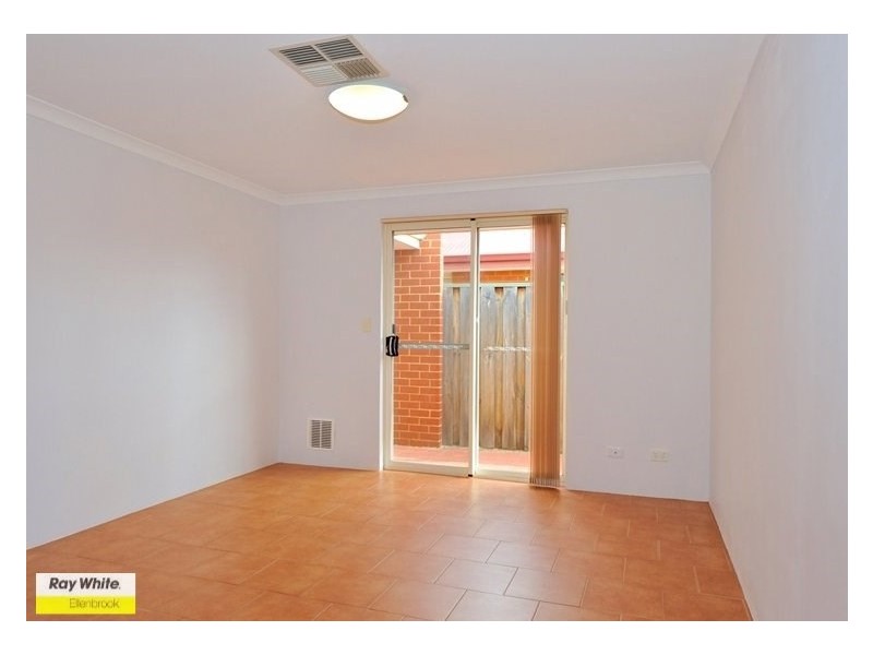 42 Halpin Circle, Ellenbrook WA 6069