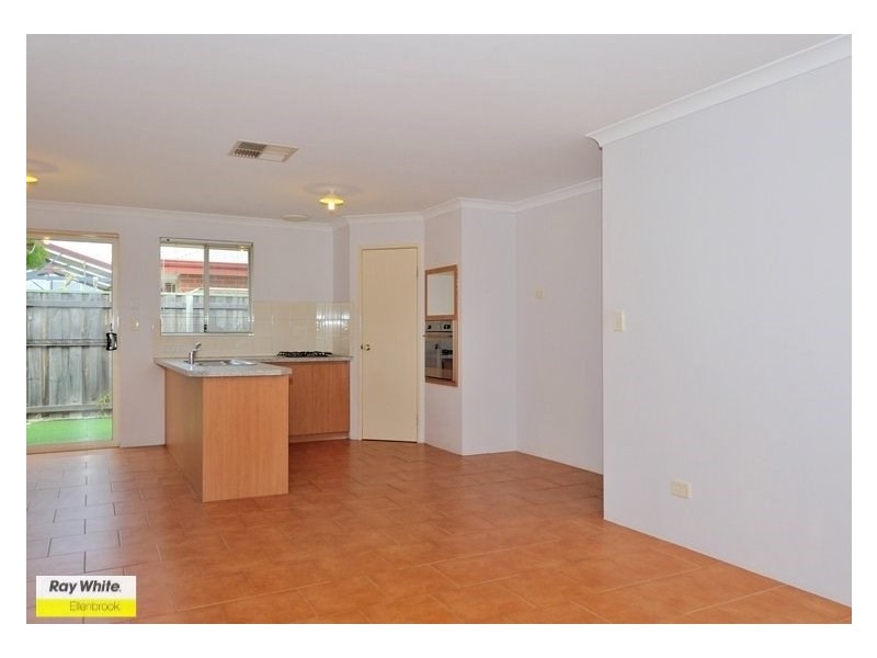 42 Halpin Circle, Ellenbrook WA 6069