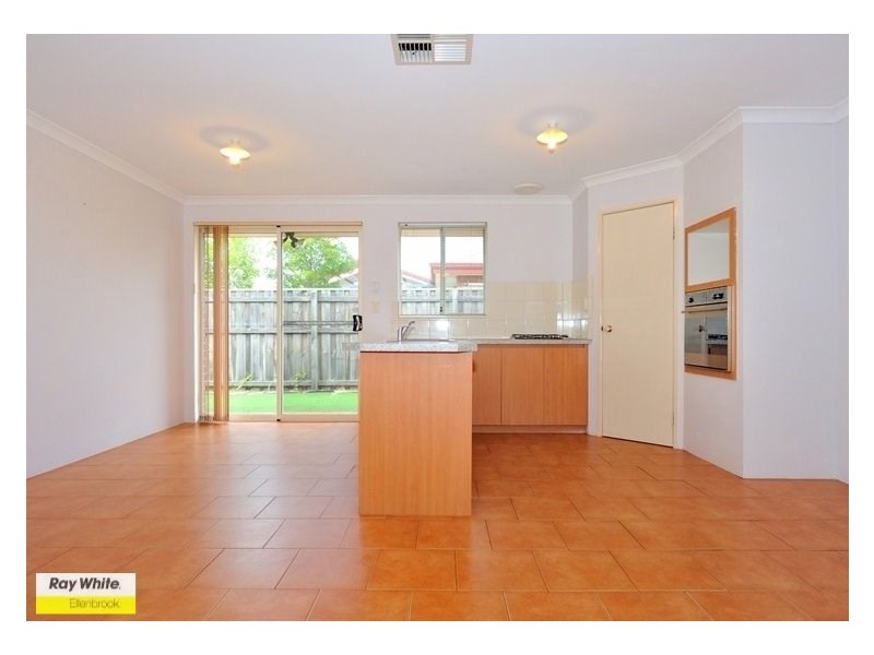 42 Halpin Circle, Ellenbrook WA 6069