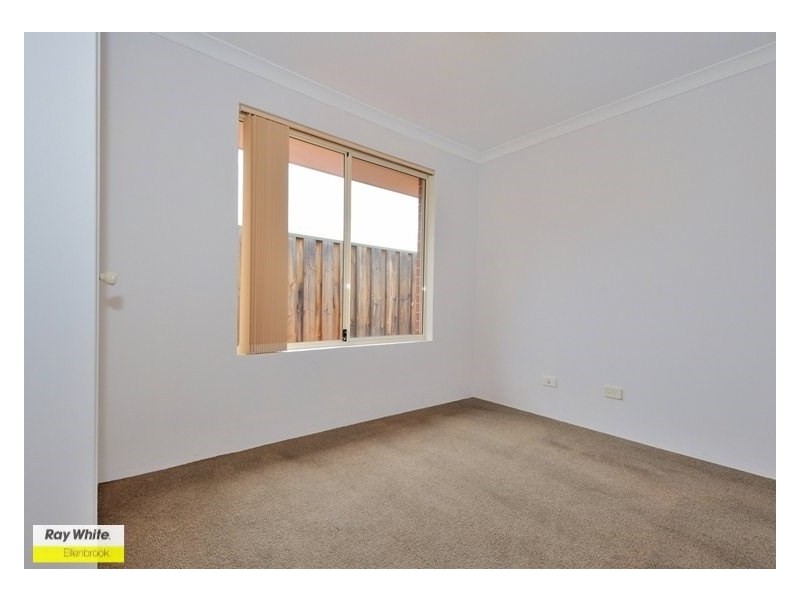 42 Halpin Circle, Ellenbrook WA 6069