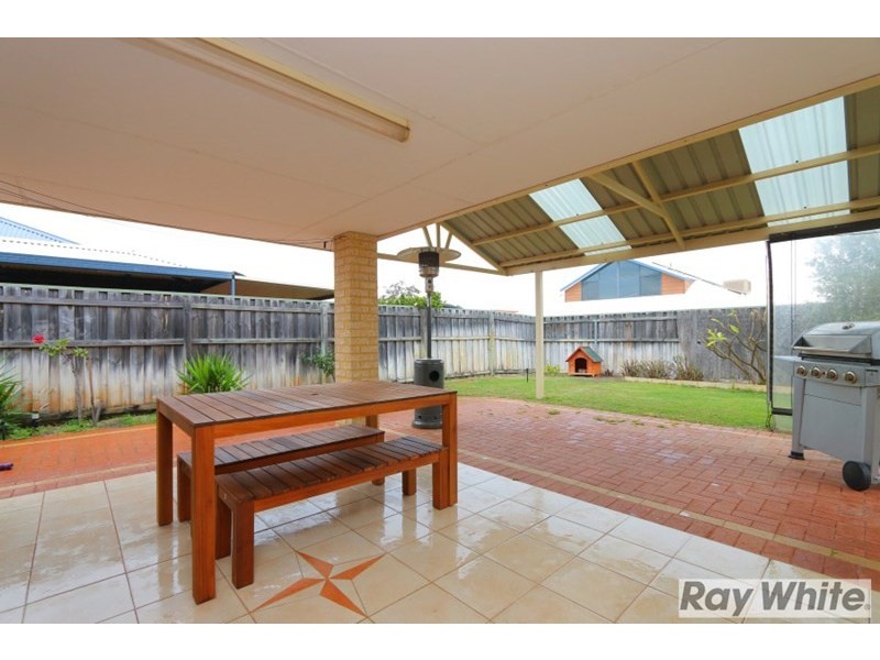 52 Garran Loop, Henley Brook WA 6055