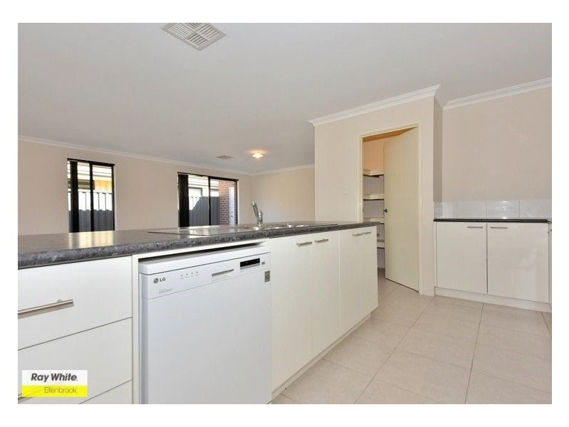 3 Aston Chase, Aveley WA 6069