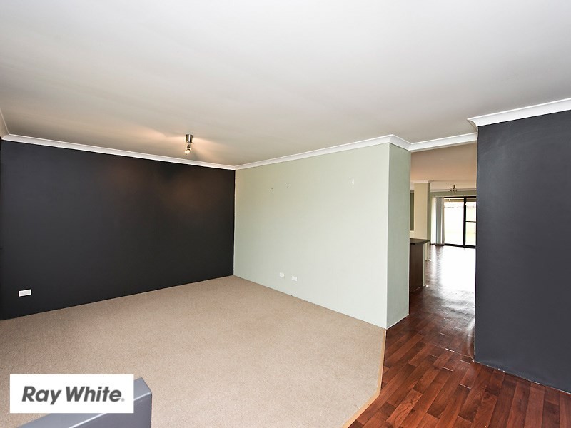 15 Elmina Avenue, Ellenbrook WA 6069