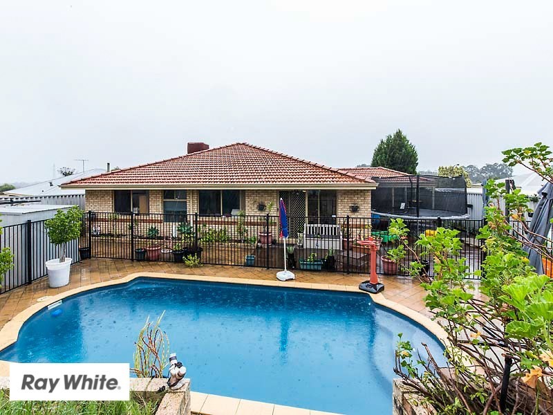 4 Nandup Retreat, Swan View WA 6056