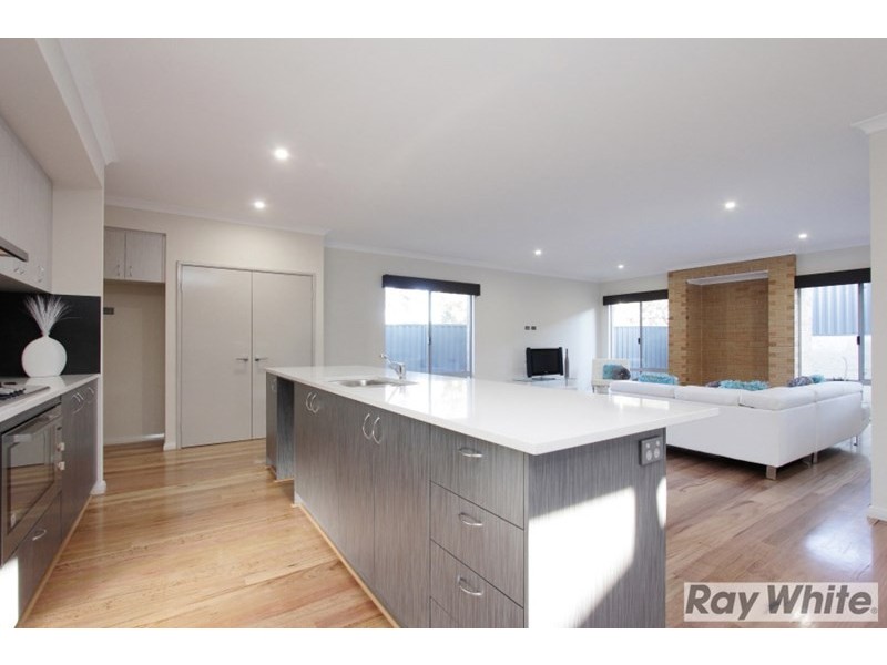 14 Vidalia Drive, Aveley WA 6069