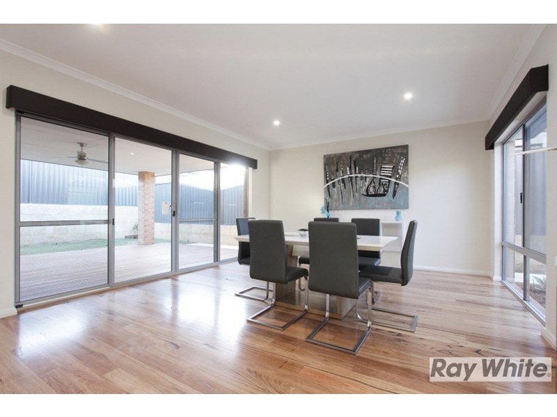 14 Vidalia Drive, Aveley WA 6069