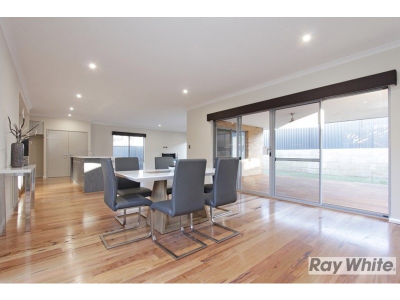 14 Vidalia Drive, Aveley WA 6069