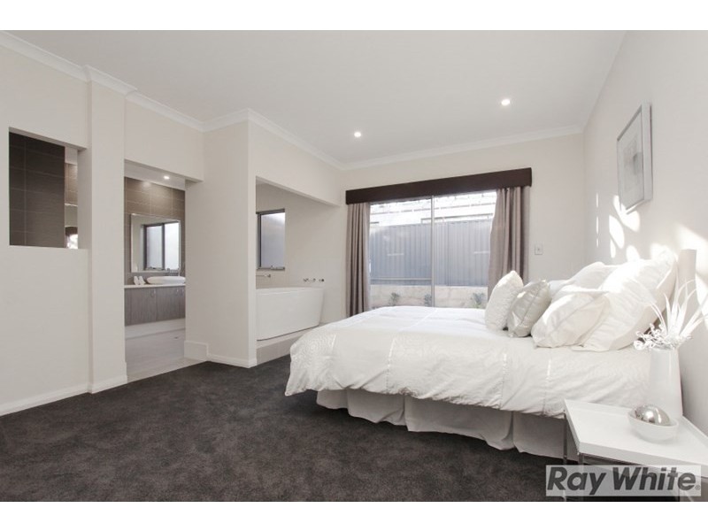 14 Vidalia Drive, Aveley WA 6069