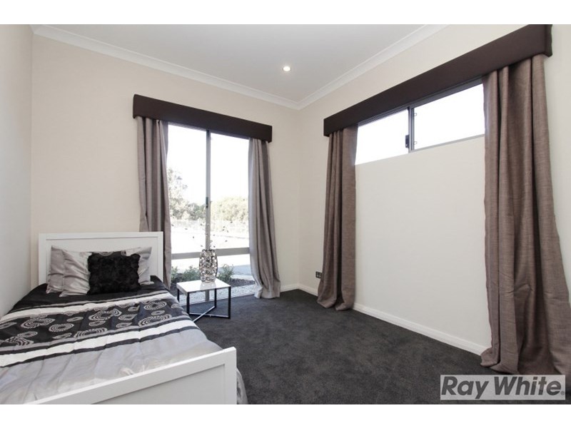 14 Vidalia Drive, Aveley WA 6069
