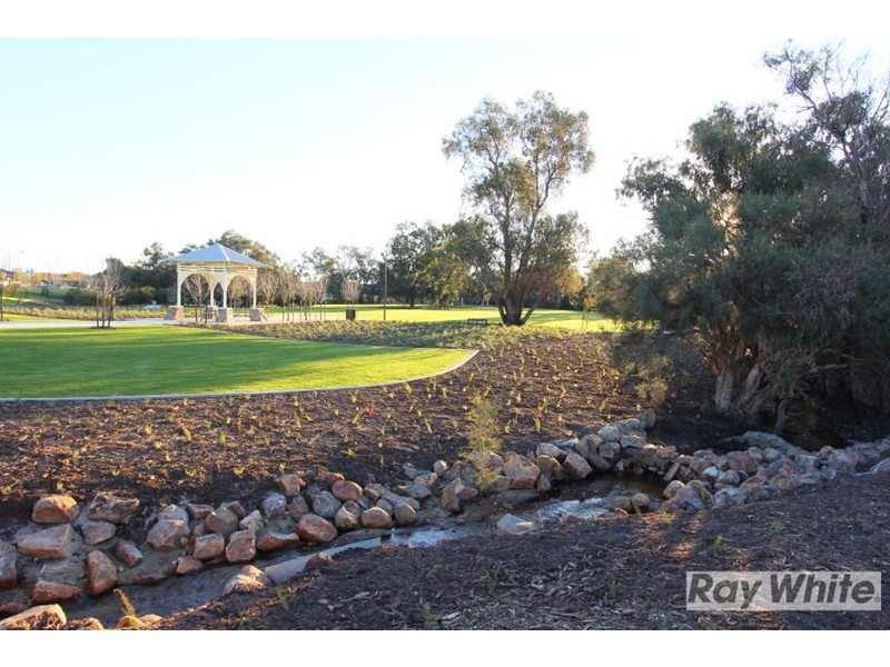 14 Vidalia Drive, Aveley WA 6069