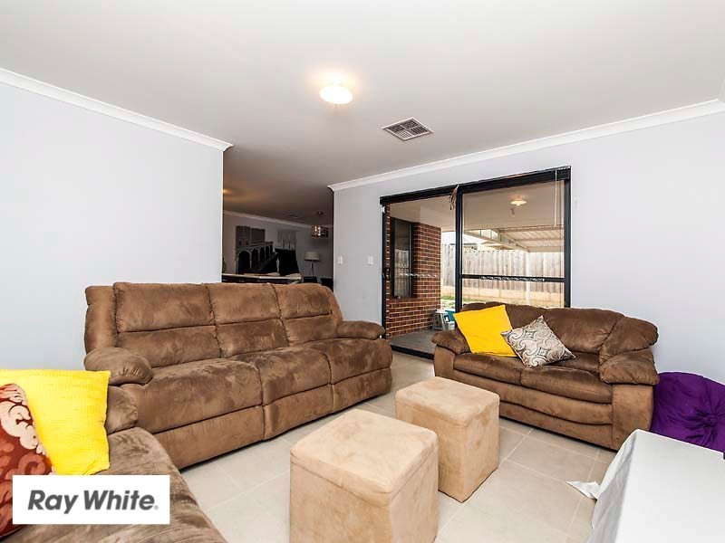 19 Windjana Pass, Ellenbrook WA 6069