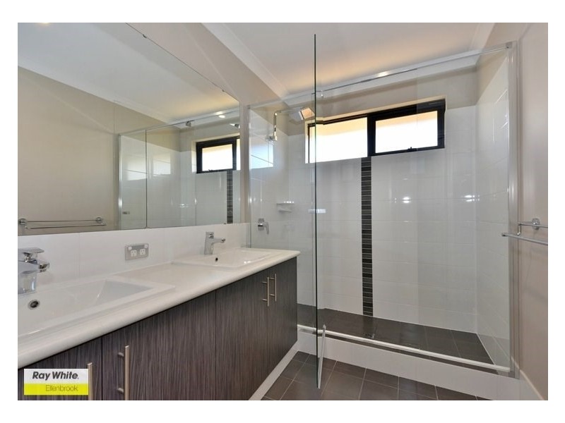 137 Grassdale Parkway, Ellenbrook WA 6069