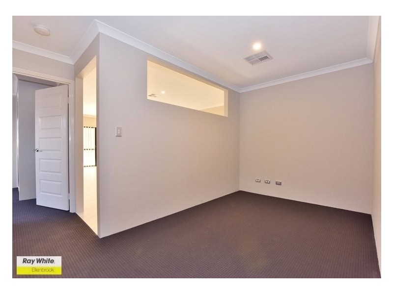 137 Grassdale Parkway, Ellenbrook WA 6069