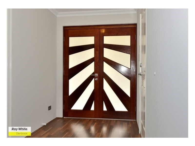 42 Adlington Way, The Vines WA 6069