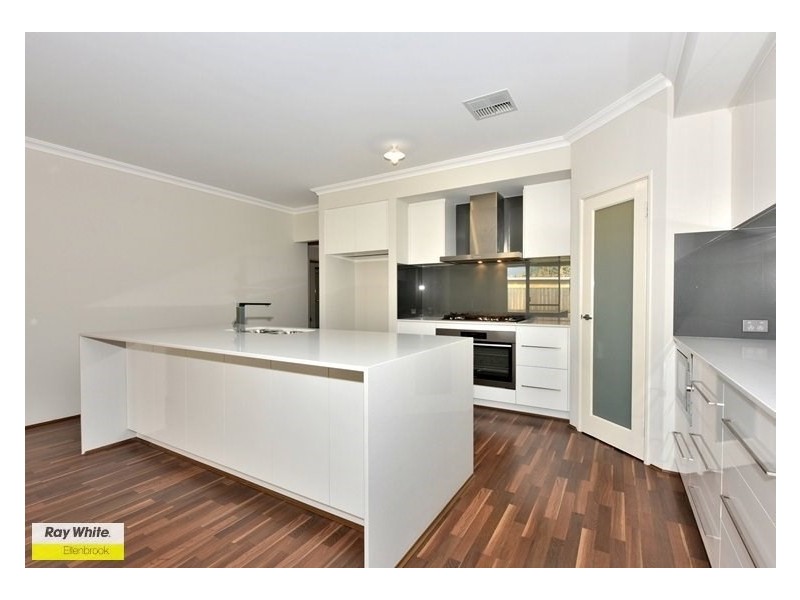 42 Adlington Way, The Vines WA 6069