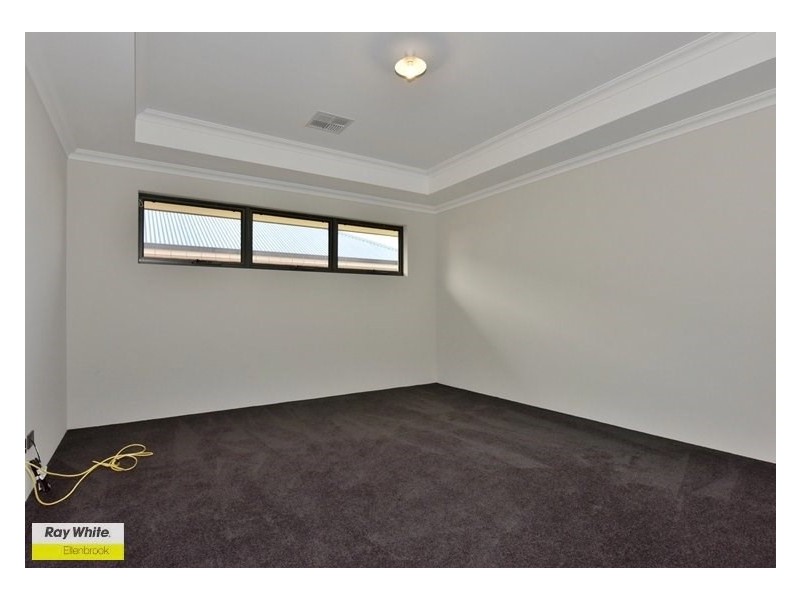 42 Adlington Way, The Vines WA 6069